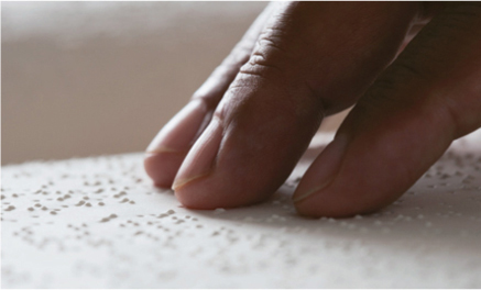 Facture en braille accessible aux non-voyants et aux malvoyants 